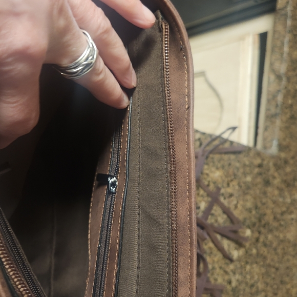 Lavawa Western Leather Purse with Fringe and Turquoise. - Picture 5 of 6